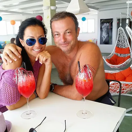 Pleasure Beachside